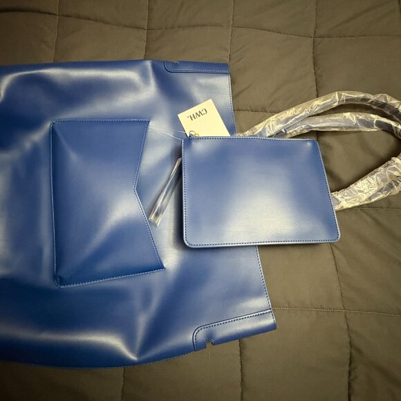 Charley Was Here 3-in-1 "Frankie" Tote w/ Hobo Bag & Wristlet - NWT/NIP - Picture 4 of 15